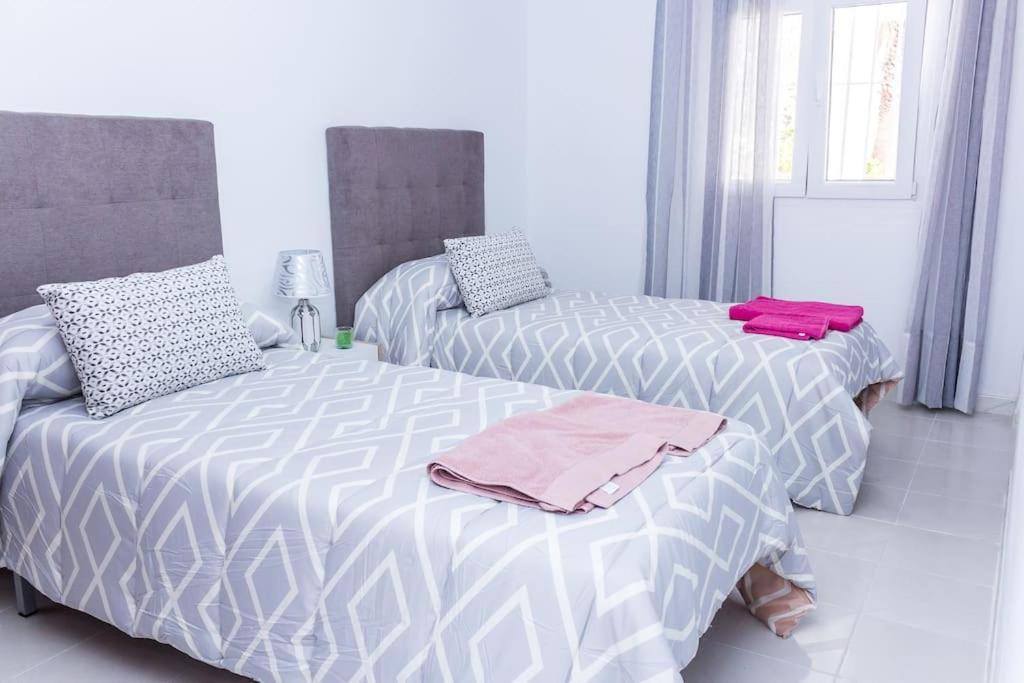 Villa El Arenal A 3 Min De La Playa 莫哈卡尔 外观 照片